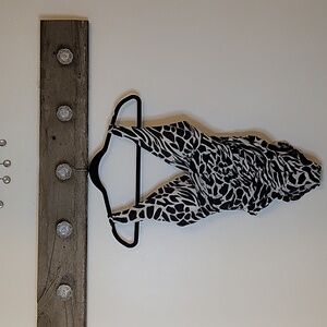 Miraclesuit Monochrome Patterned Swimsuit SZ 8